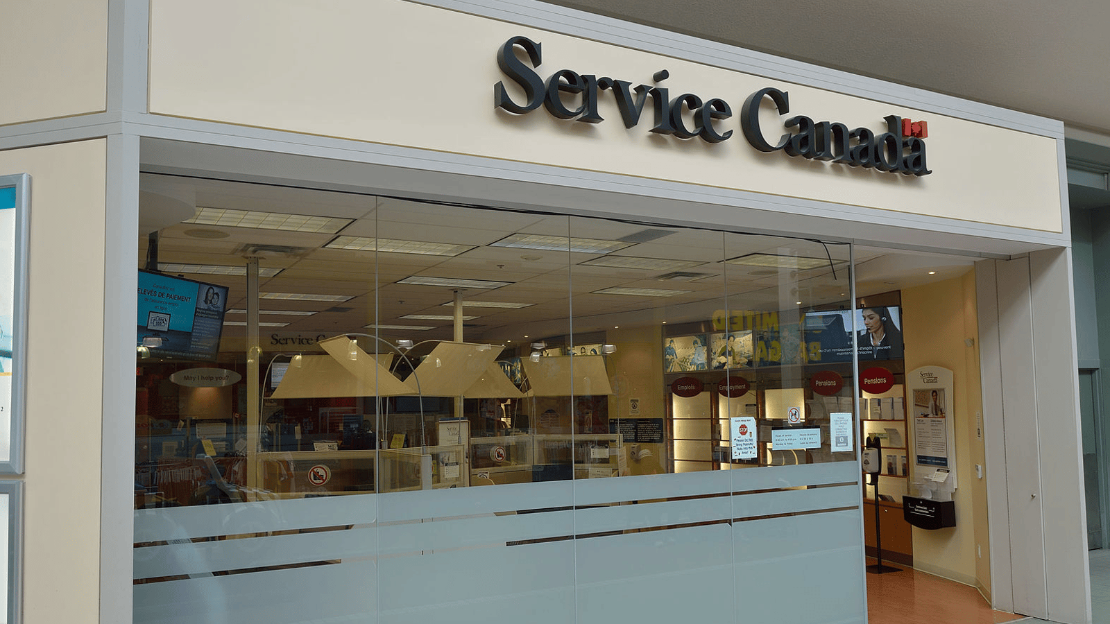 Service Canada offre des postes payant jusqu'à 65 000 $ par année sans études supérieures