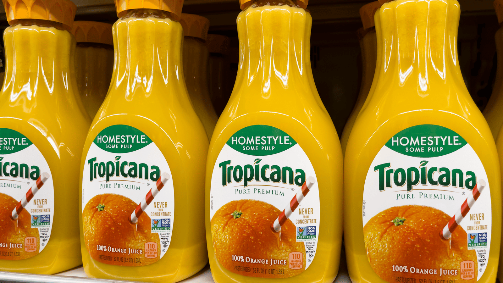 La nouvelle apparence des bouteilles Tropicana est vivement critiquée par la clientèle.