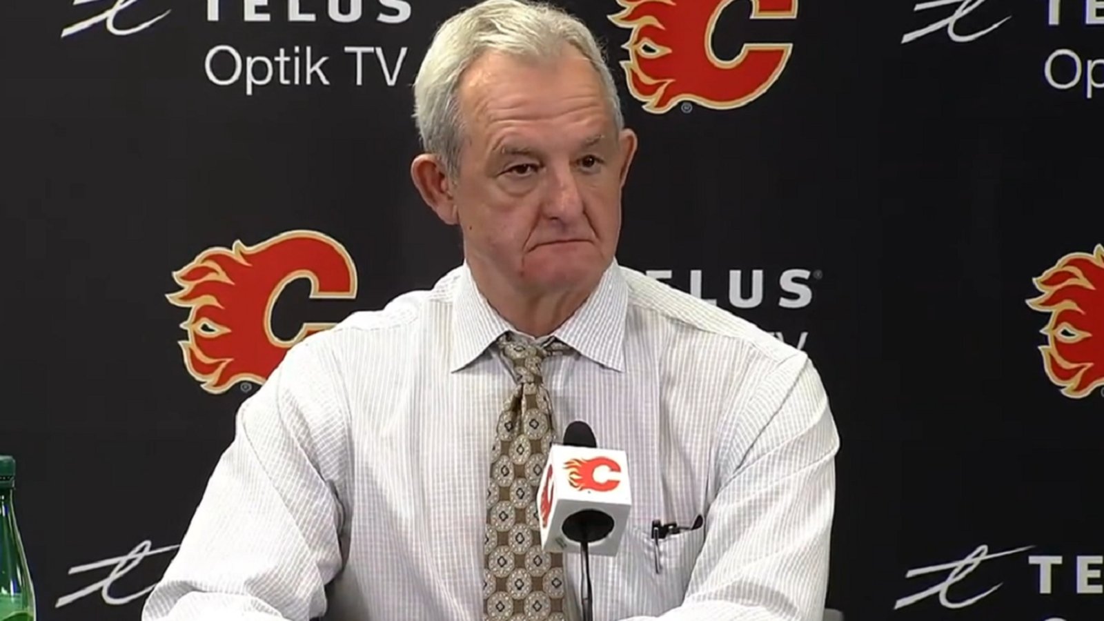 Darryl Sutter criticized for roasting his own player.
