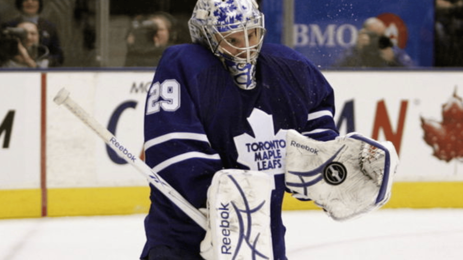 Canucks officially hire former Maple Leafs goalie 