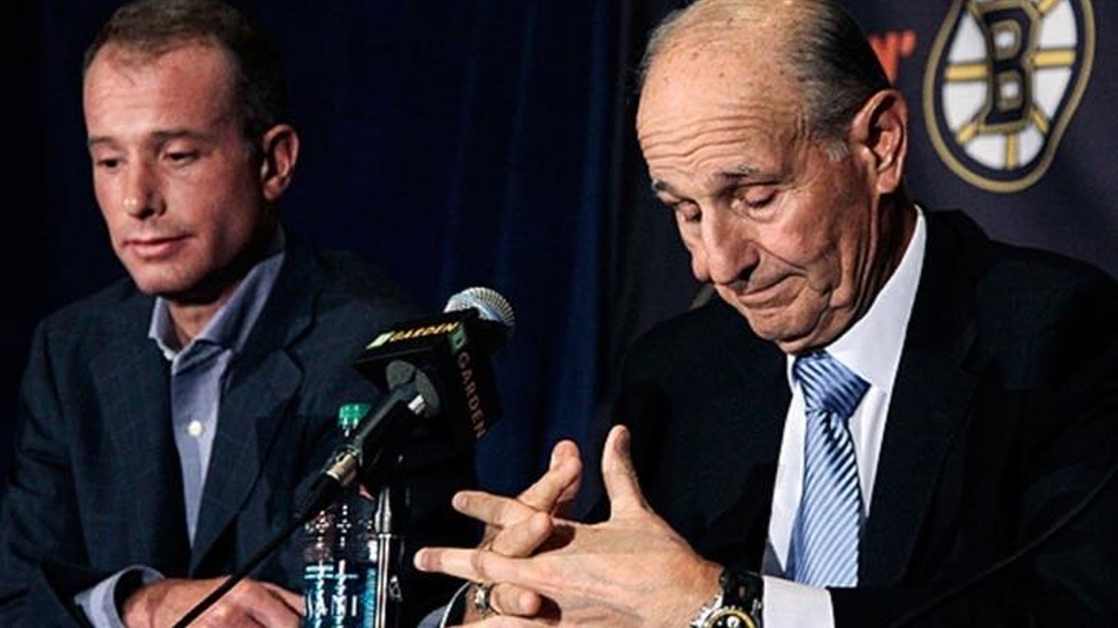 Bruins’ fans find blunt way to communicate frustration to owner Jeremy Jacobs