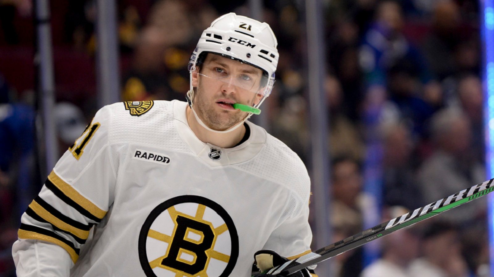 Top 3 free agent forwards still available on the market.