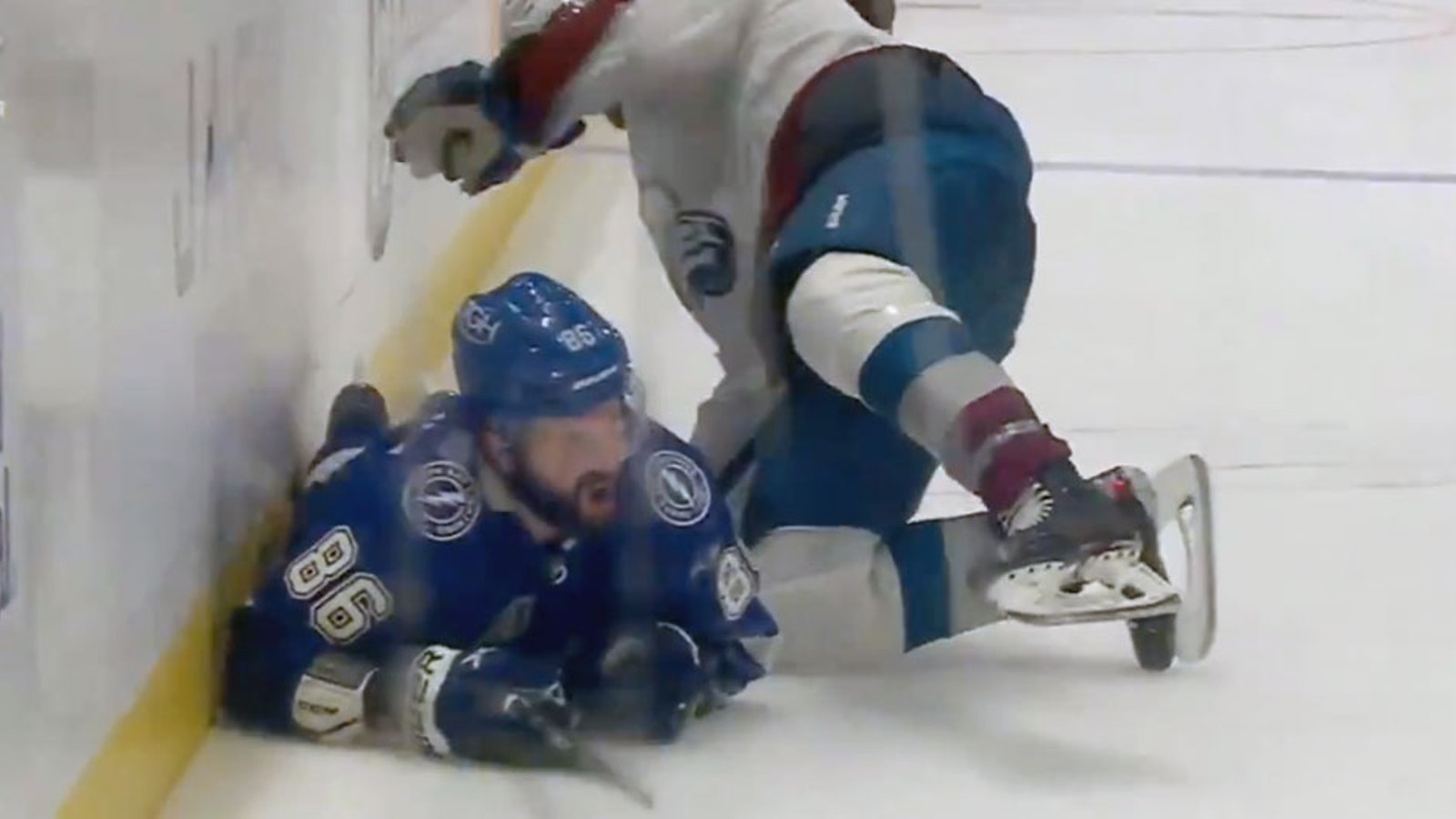 Lightning fans fear the worst for Kucherov after Game 3 injury