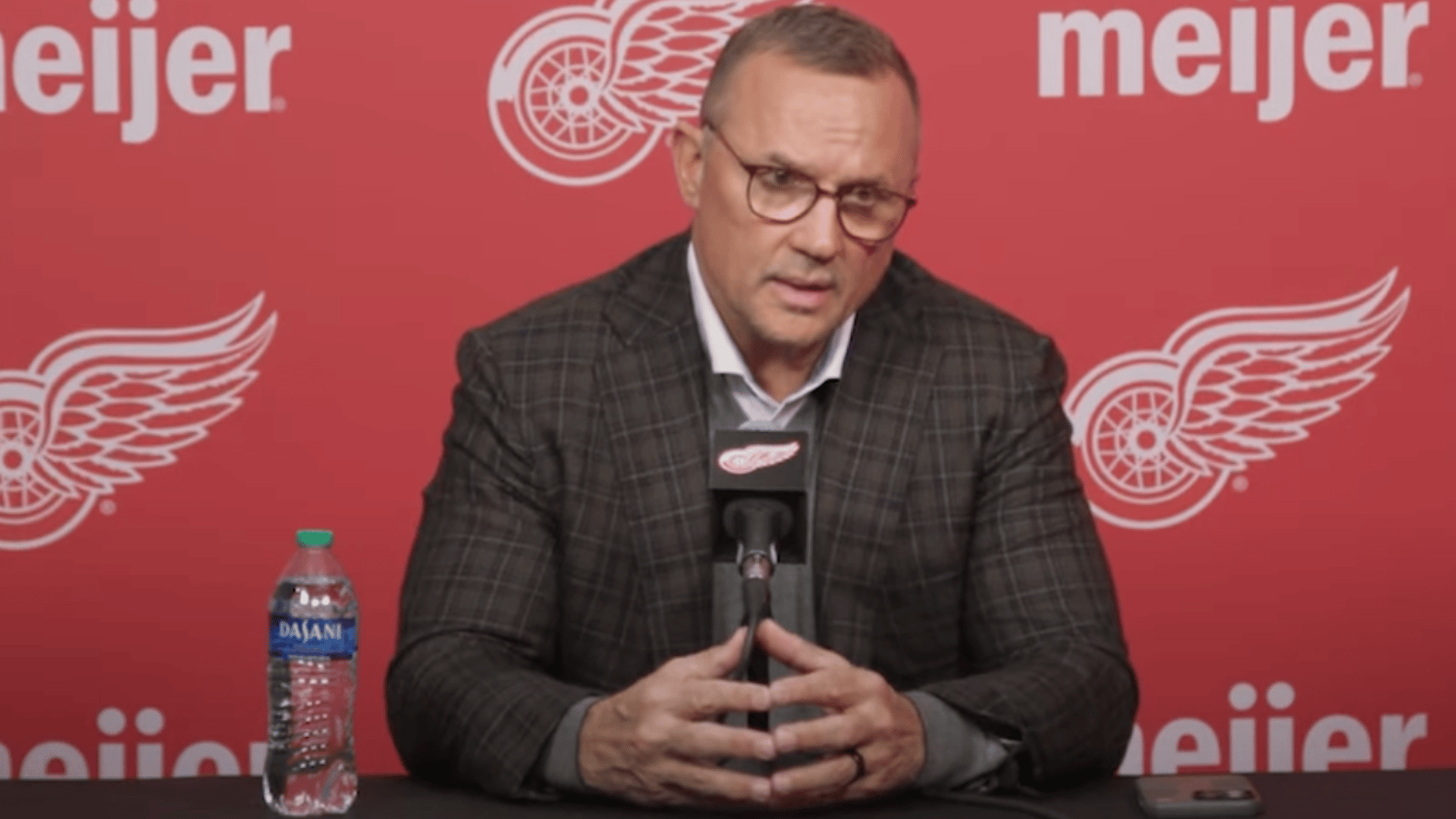 Steve Yzerman describes state of the Red Wings after 5th season as GM 