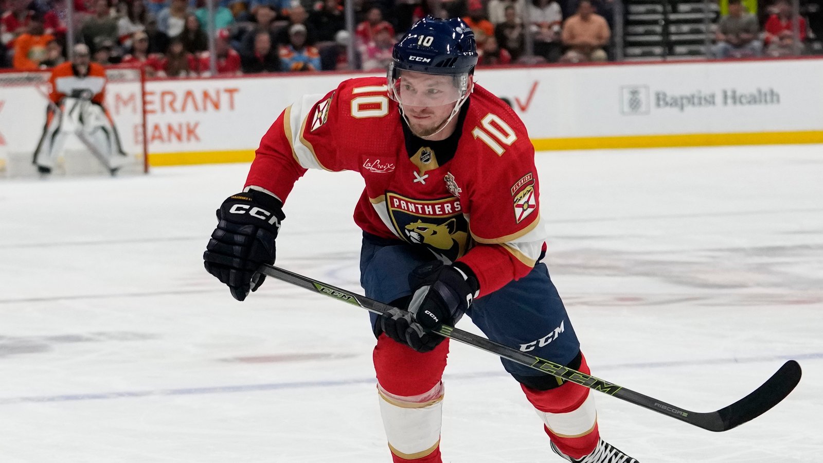 Free agent Vladimir Tarasenko signs with new team!