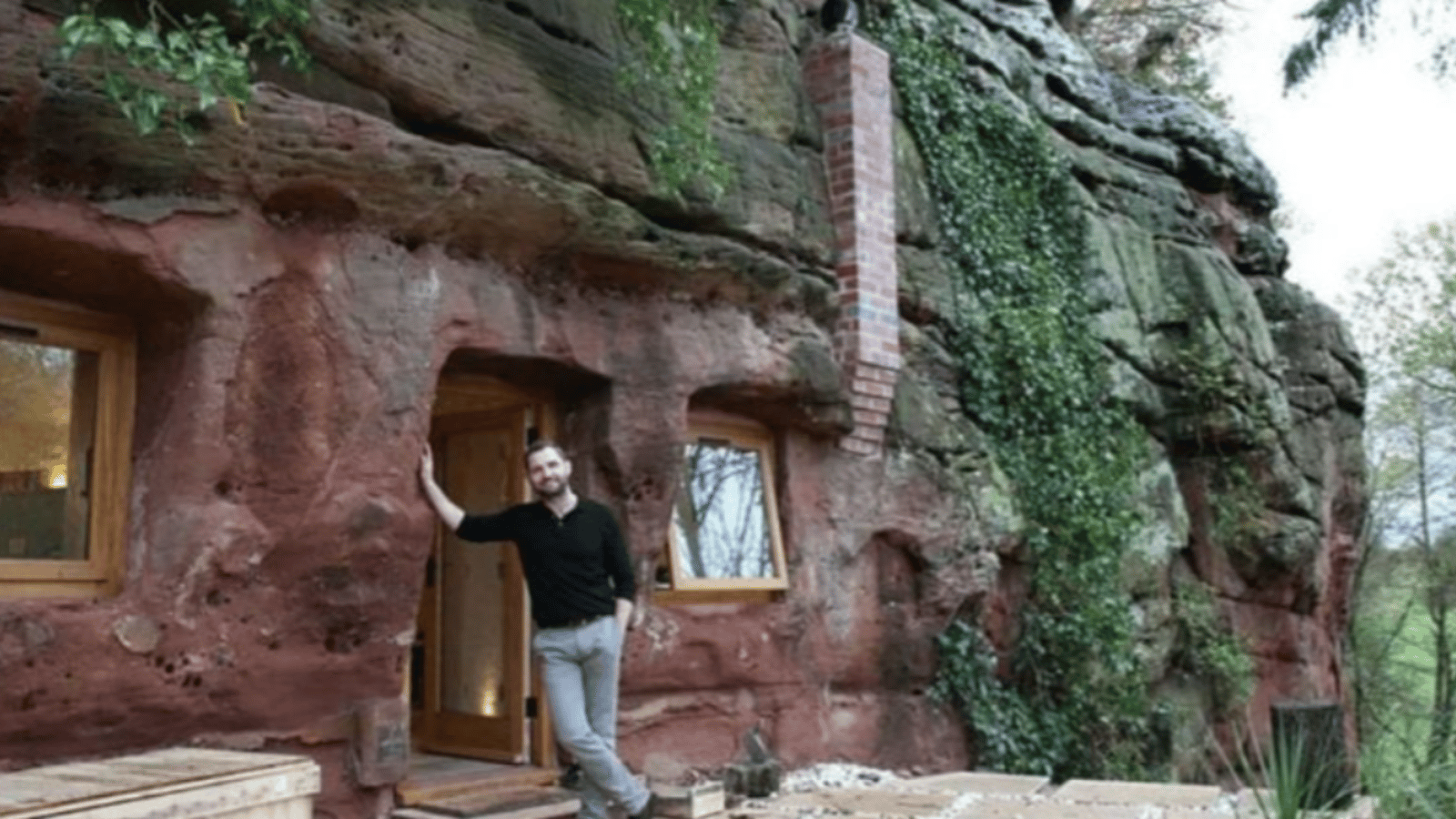 Il transforme une grotte vieille de 800 ans en magnifique maison
