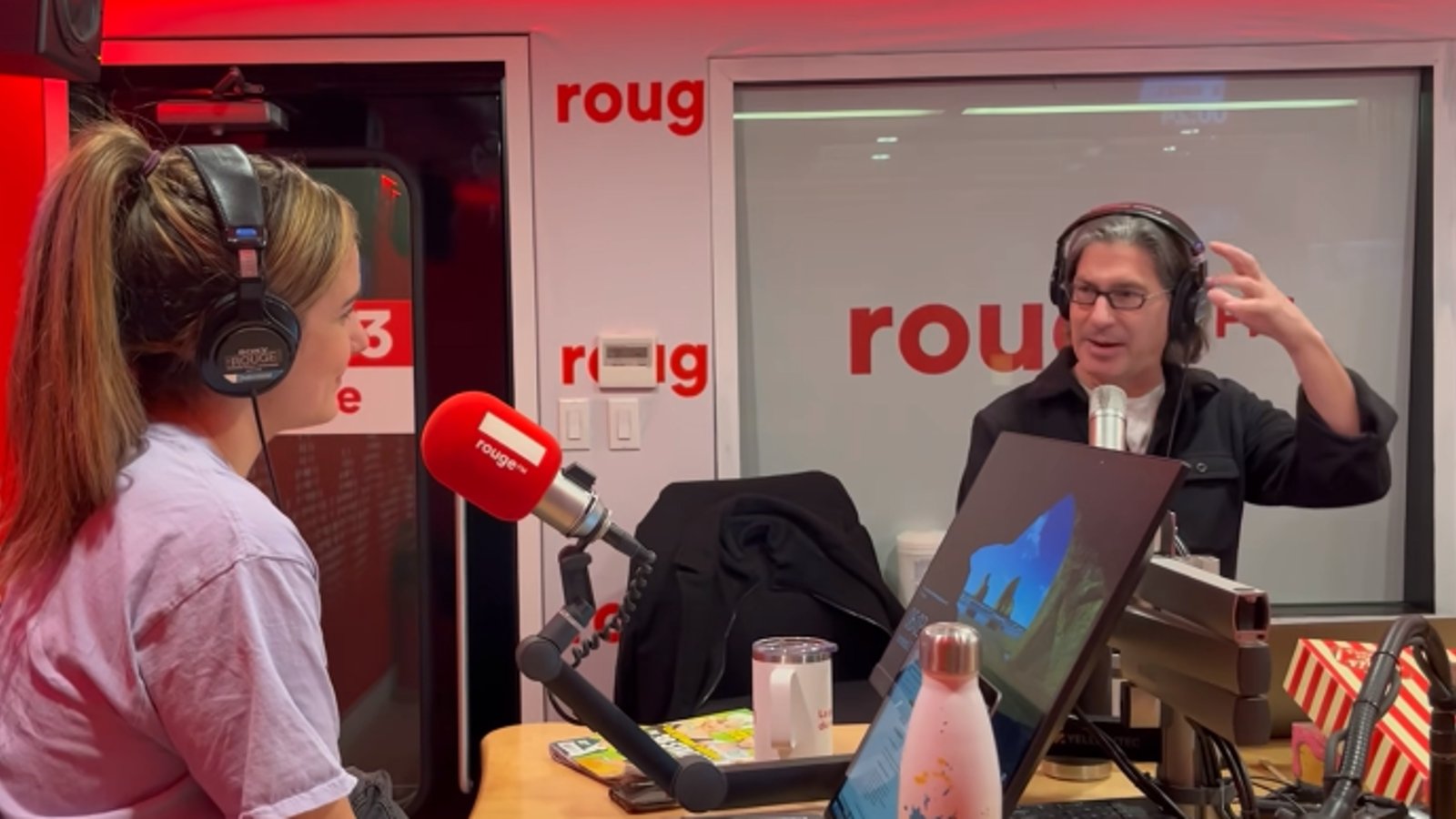 Jean-René Dufort se vide le cœur en parlant de la langue française dans une vidéo hilarante 