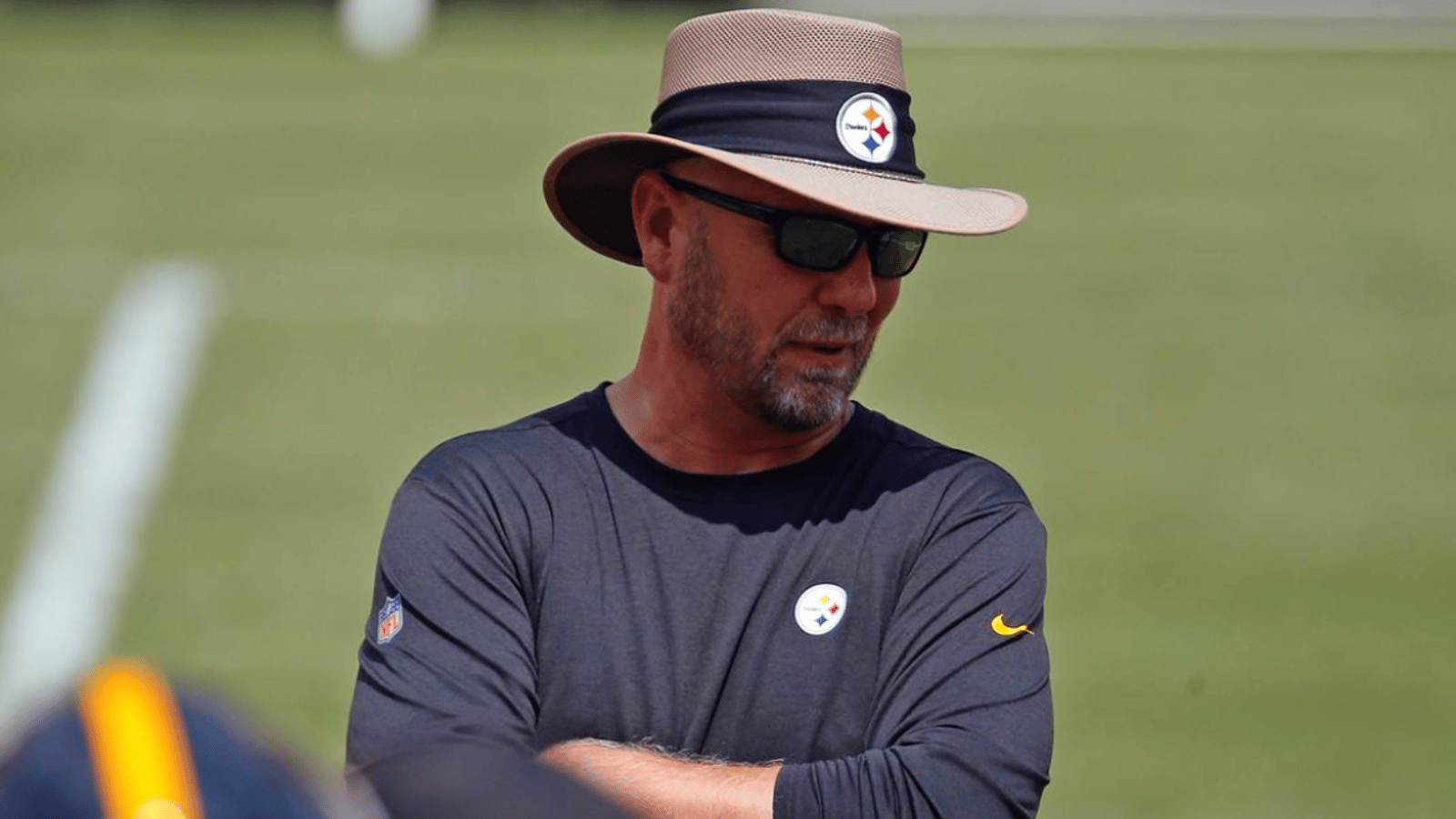 Fans FURIOUS at Steelers over Matt Canada decision 