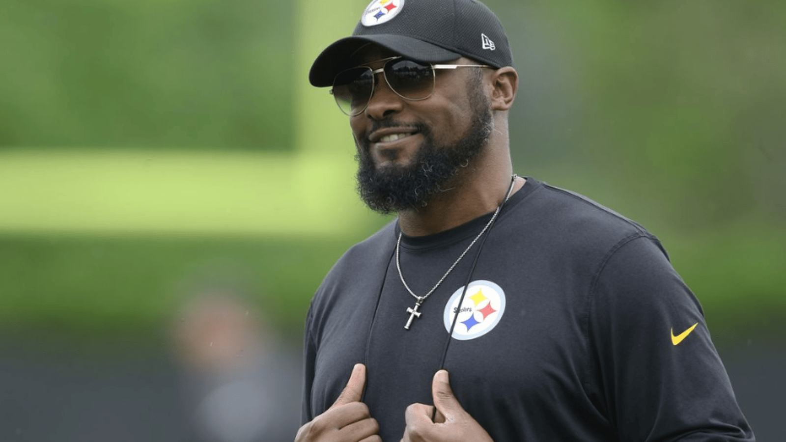 Mike Tomlin pays it forward to young Steelers fan 