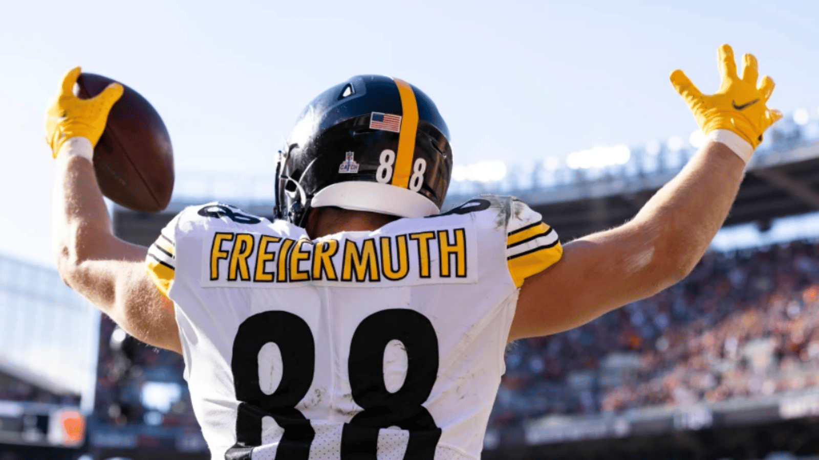 Pat Freiermuth has a message for Steelers fans! 
