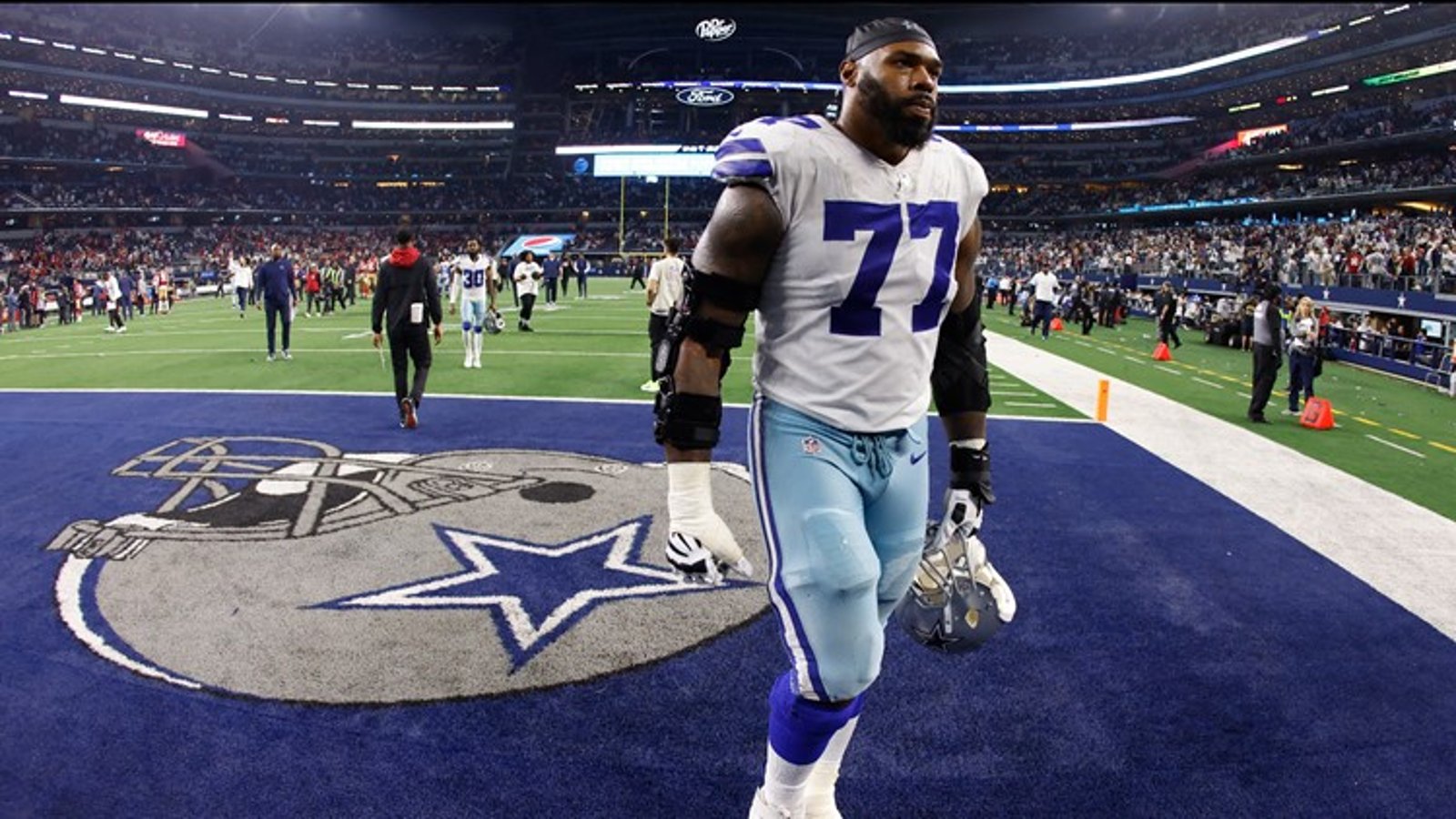 Tyron Smith is now an ex-Cowboy 