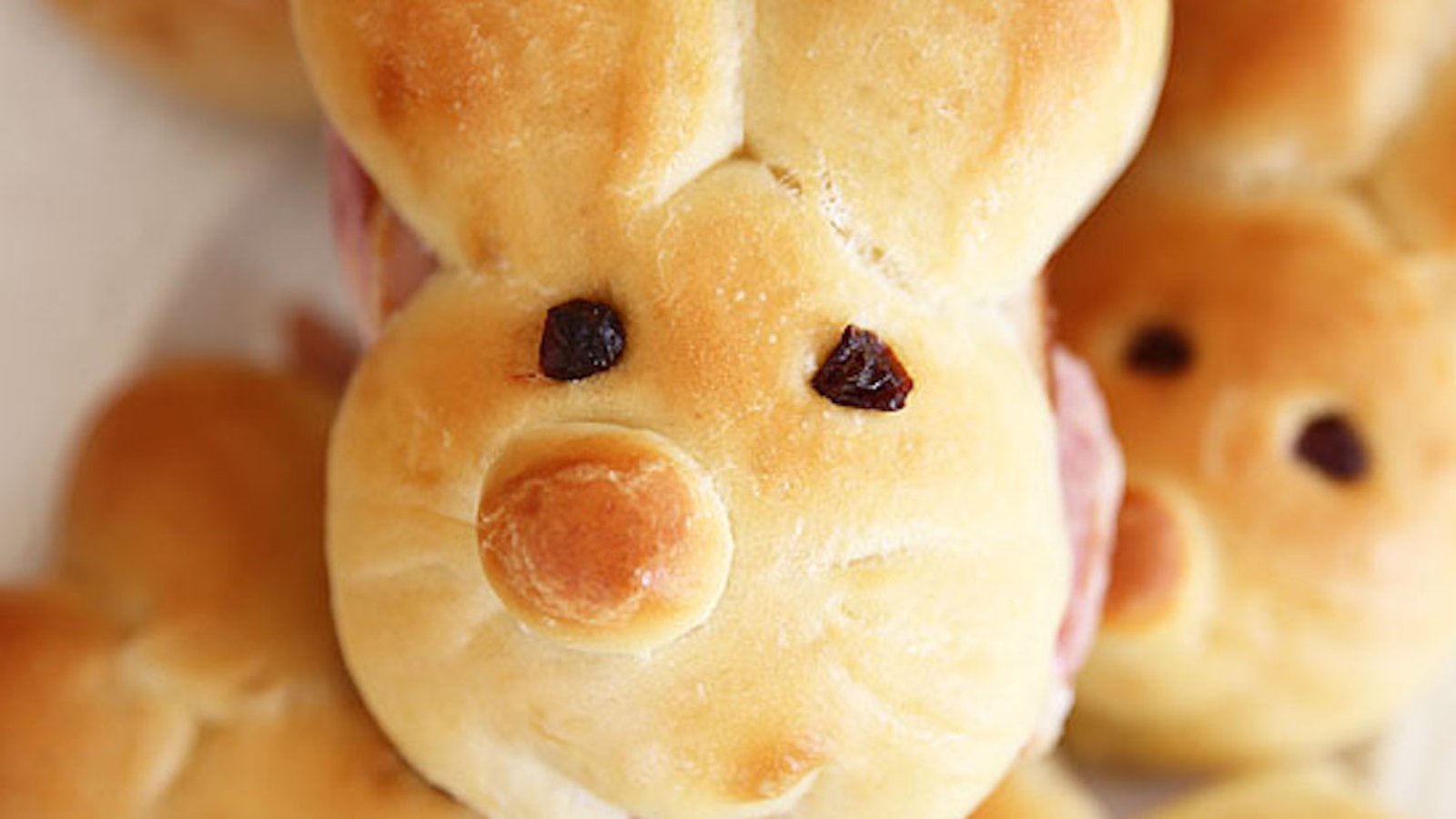 Une idée trop mignonne pour Pâques: des petits pains en lapins!