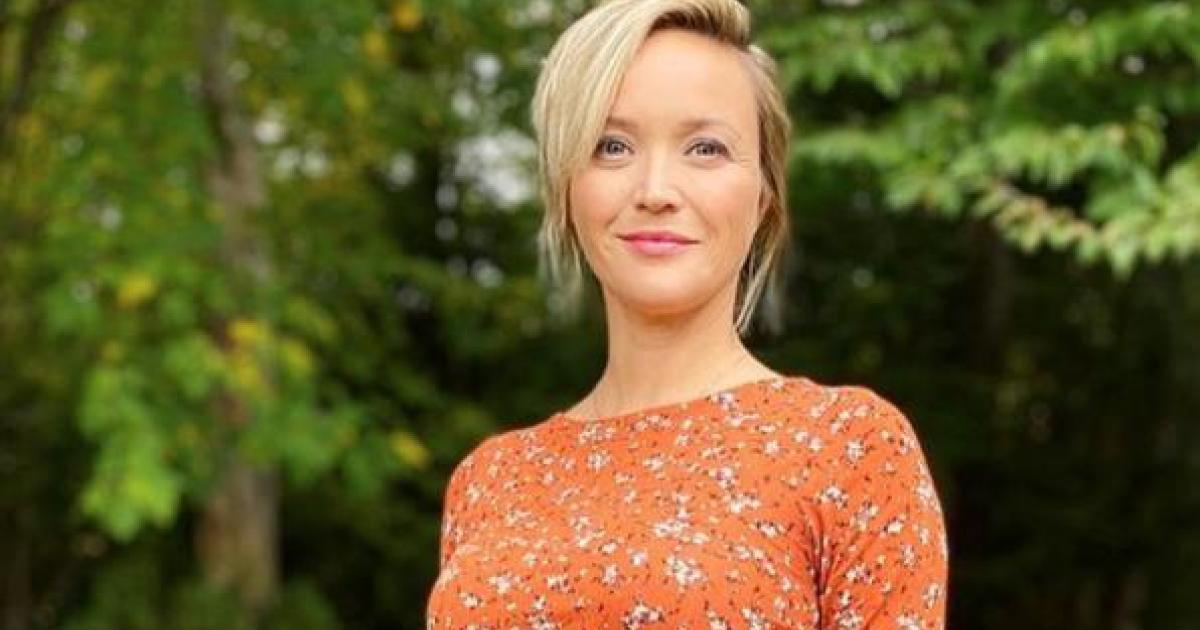 Julie Ringuette partage une adorable photo en train d'allaiter sa ...