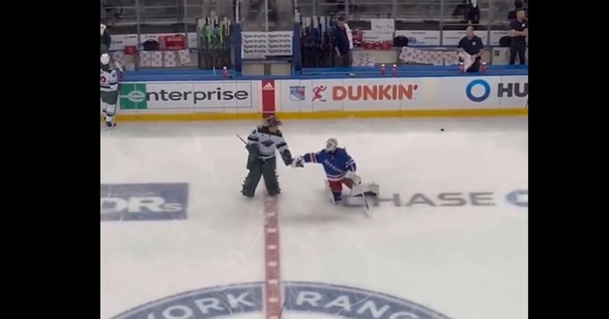 Voici ce que M-A Fleury avait à dire à Louis Domingue avant le match d'hier