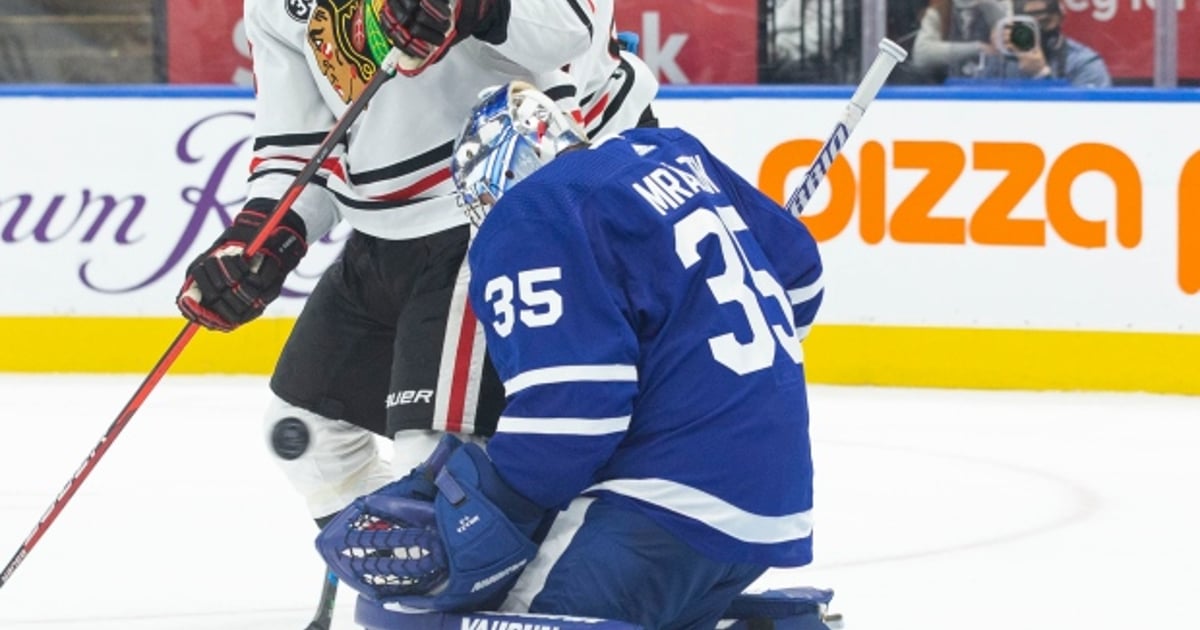 Proposed Trade Between Leafs And Hawks Could Lead To A Deal - HockeyFeed