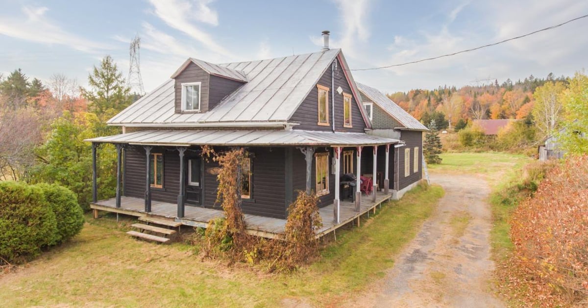 Beauté ancestrale à 134 900 au cachet unique sise sur immense terrain