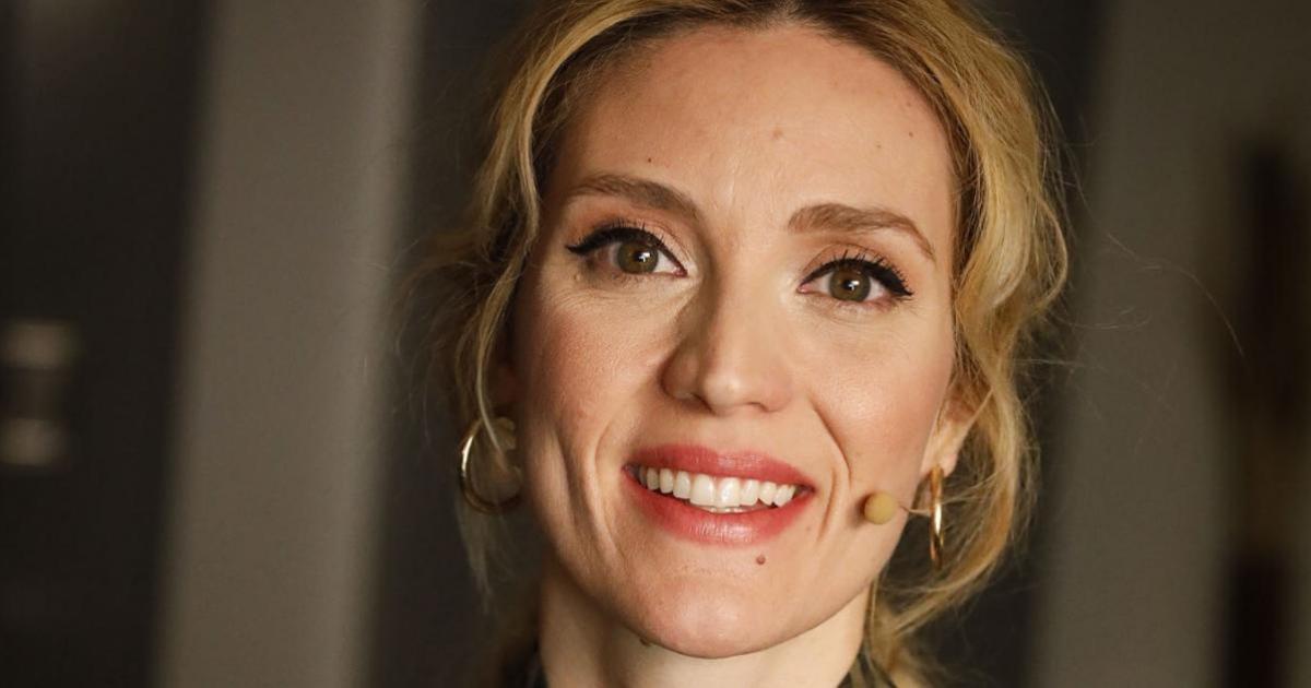 Evelyne Brochu revient sur sa réalité de maman et dévoile des photos de ...