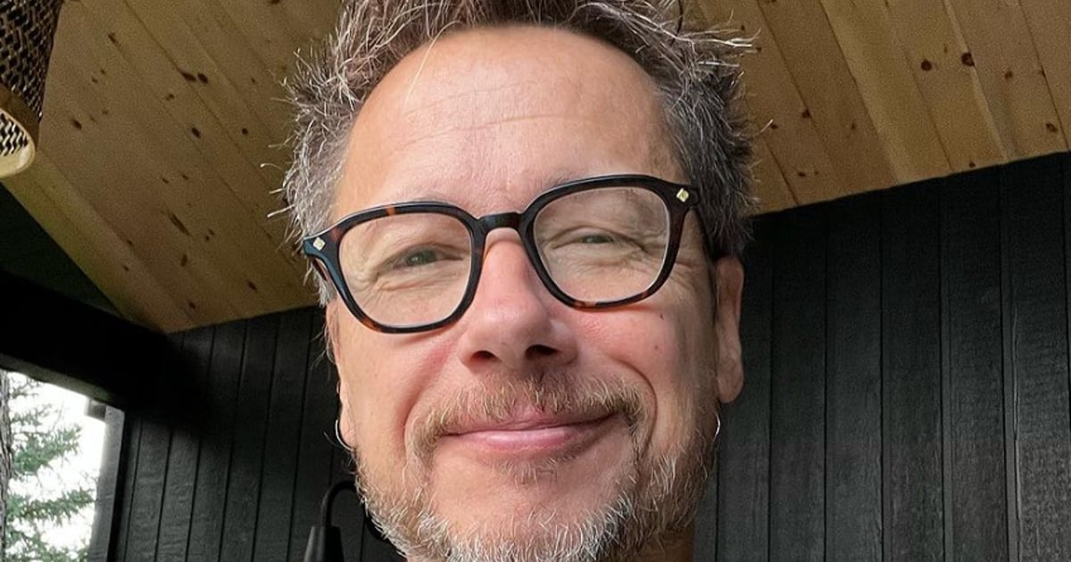 Stéphane Rousseau est en voyage hors du Québec et il partage une photo ...