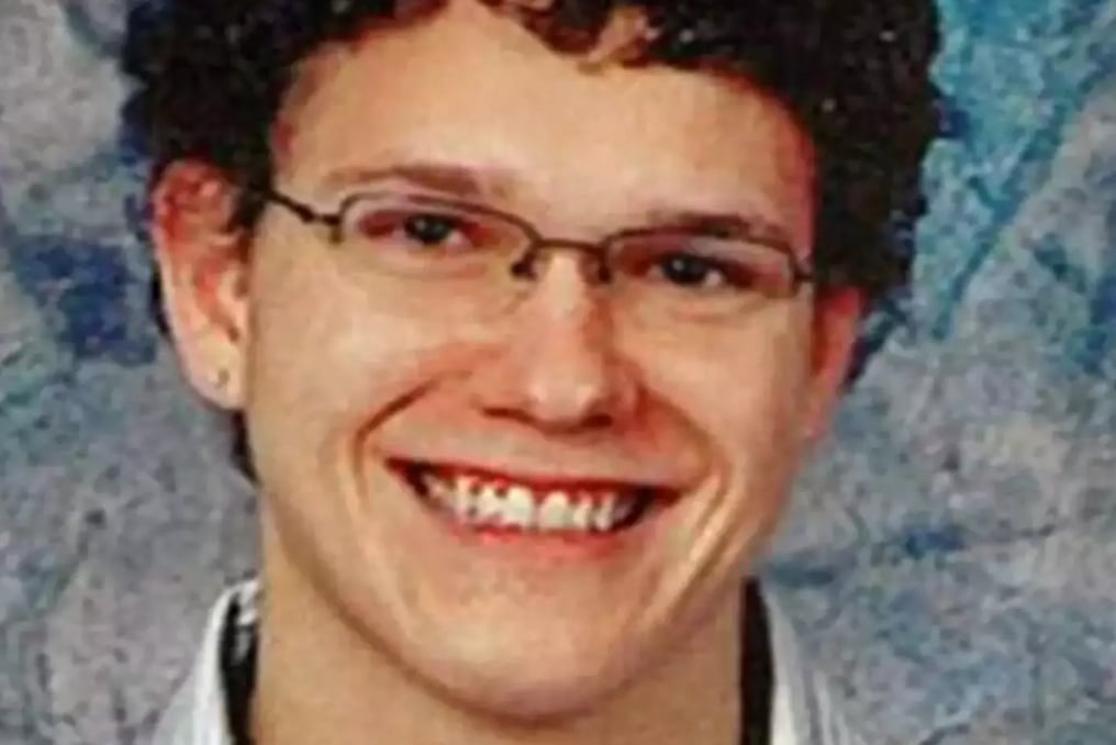 Un père se rappelle les derniers mots de son fils avant son étrange disparition.