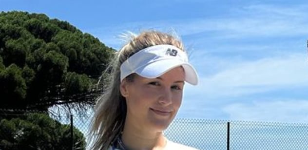 La tenue d'Eugenie Bouchard en laisse peu à l'imagination lors de son entraînement