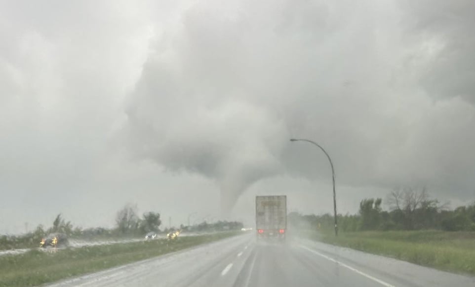 Une tornade a été filmée au Québec cet après-midi 