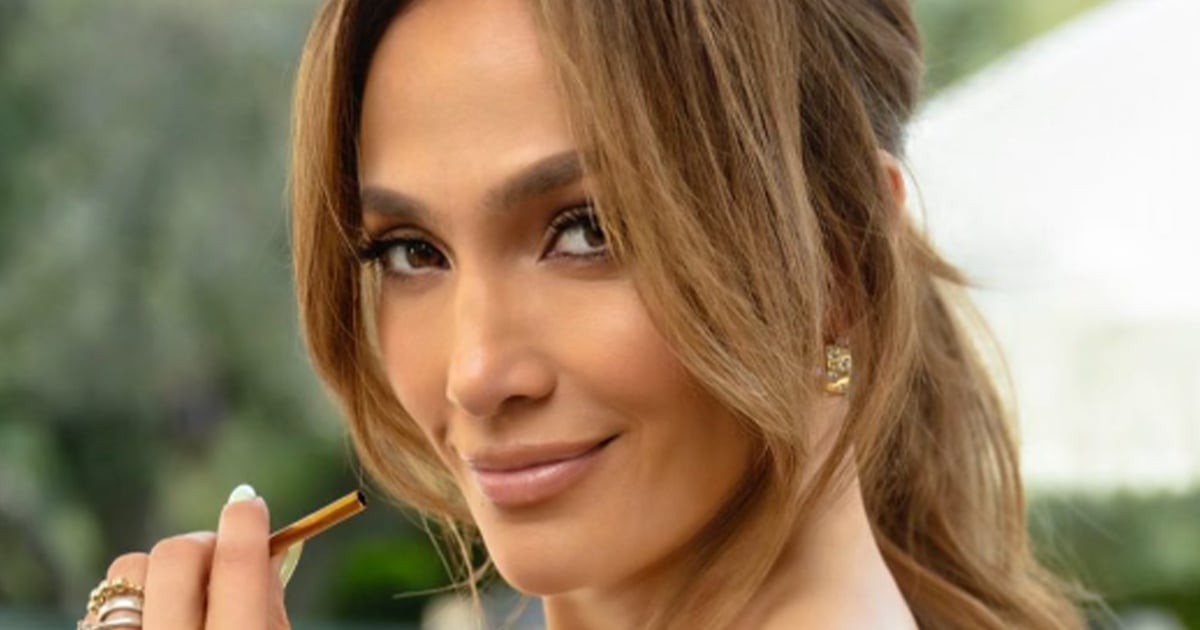 Après avoir demandé le divorce à Ben Affleck, Jennifer Lopez publie des photos qui font monter la température
