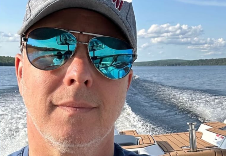 Gino Chouinard célèbre son anniversaire en partageant de superbes photos qui font plaisir à ses fans!