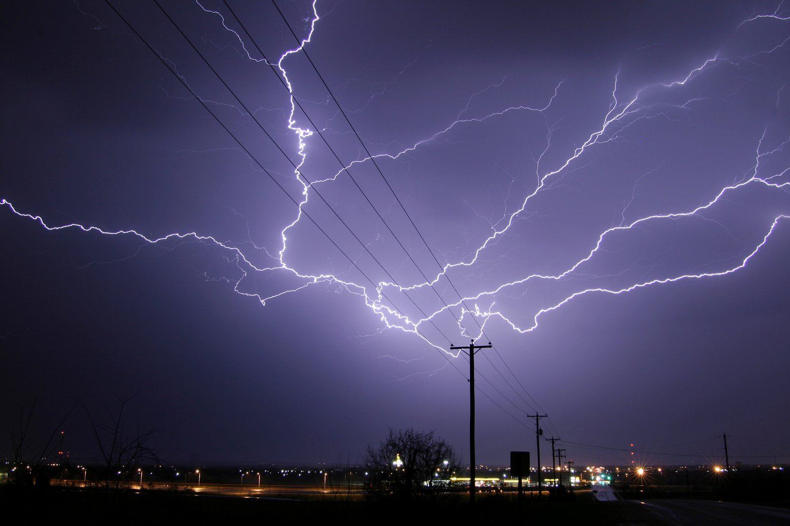 Les orages n'ont pas dit leur dernier mot cette semaine et même de la neige s’invite au menu