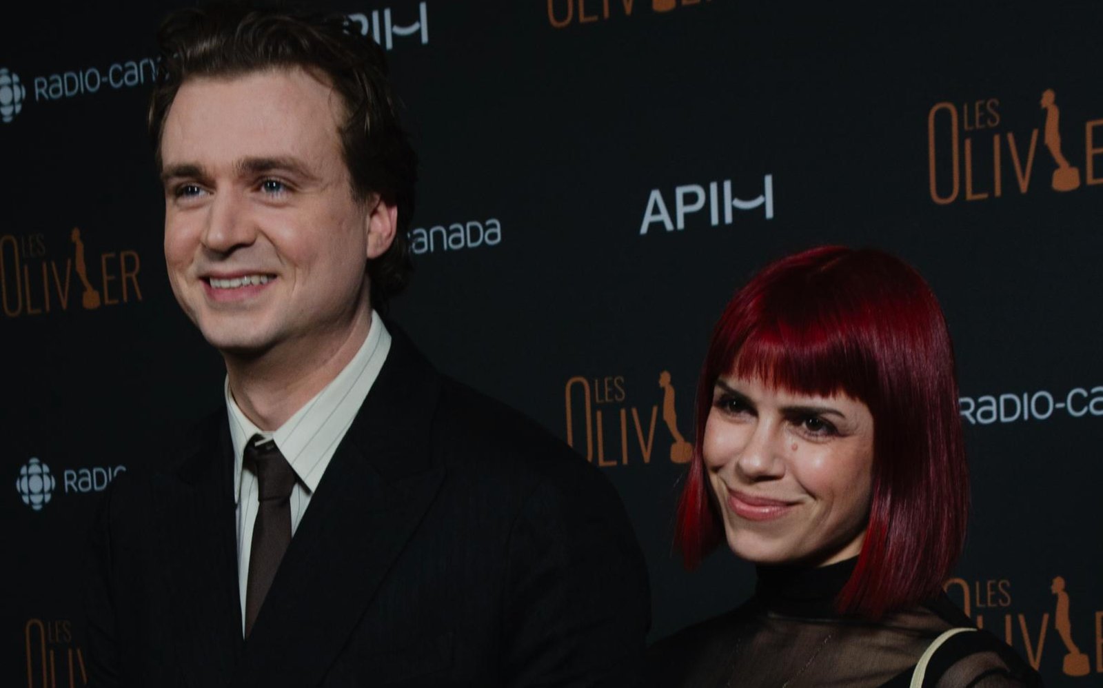 Voici les plus beaux couples du tapis rouge lors du gala des Olivier