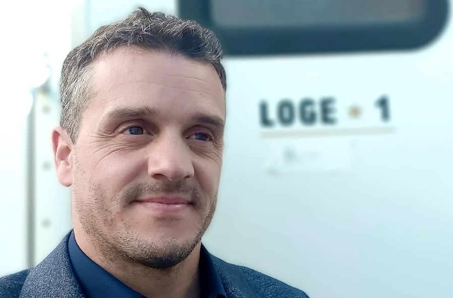 Patrice Bélanger perd son calme à Tout le monde en parle concernant le renvoi de Déborah