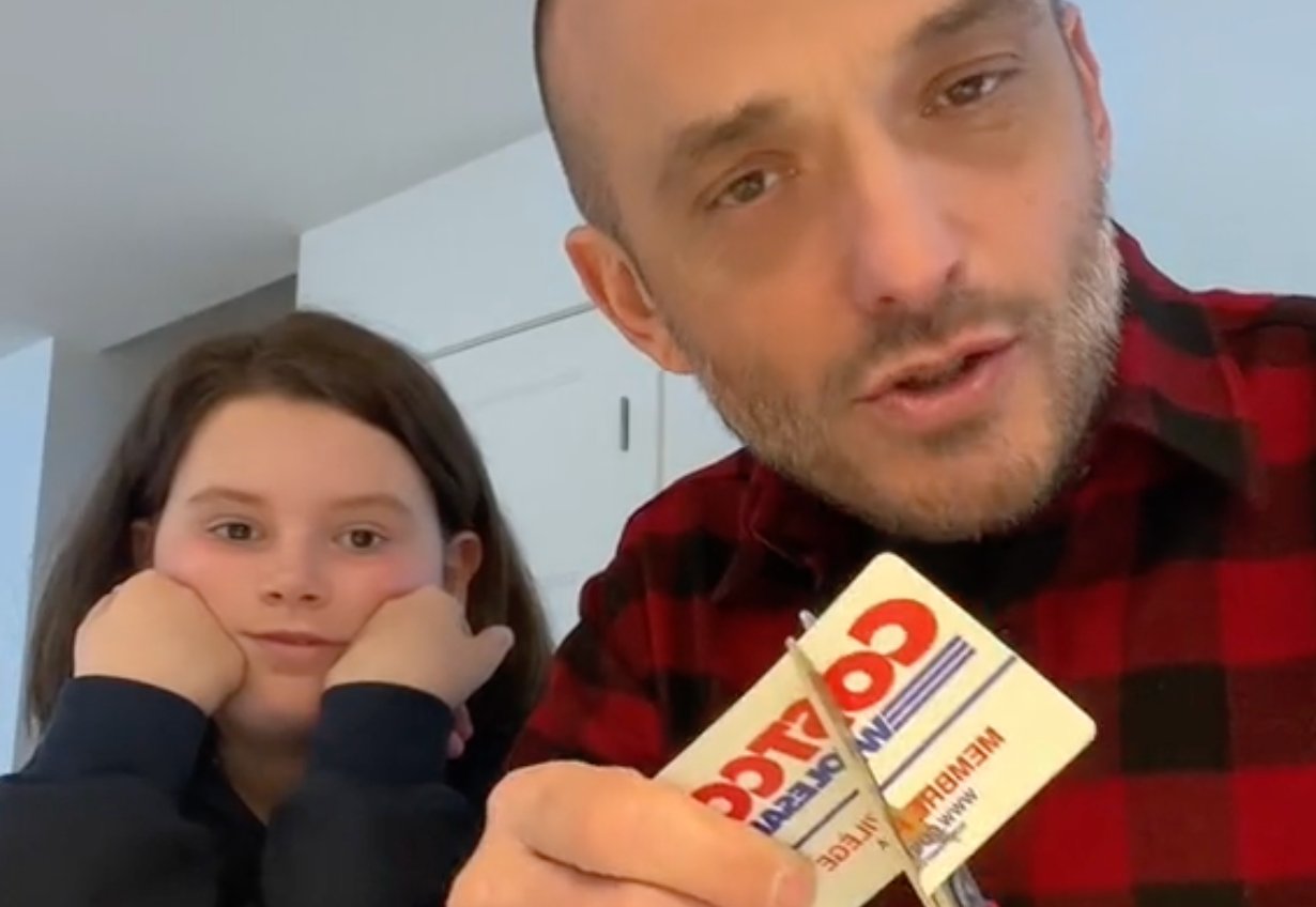 Des influenceurs français installés au Québec sont en furie contre Costco