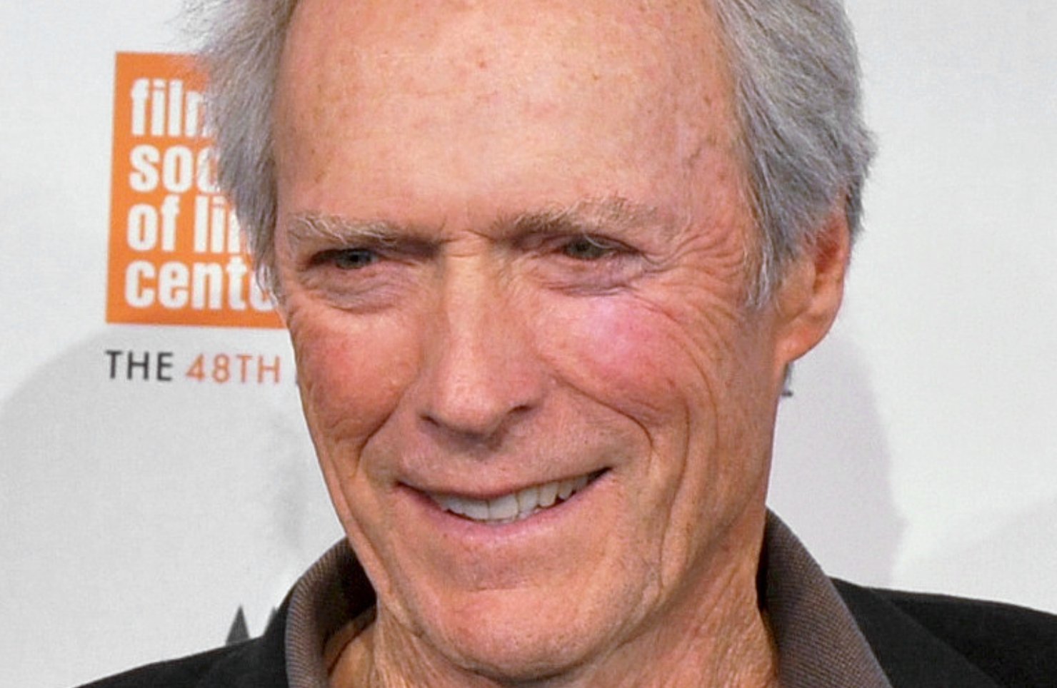 Clint Eastwood en deuil alors que son amoureuse a perdu la vie.