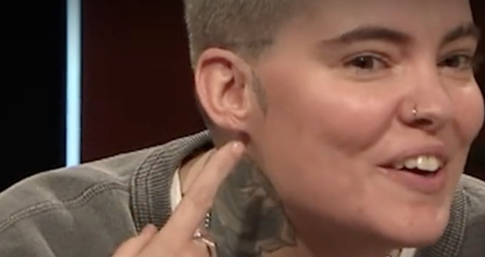 Roxane Bruneau dévoile comment s'est passée sa chirurgie pour avoir de nouveaux lobes d'oreilles