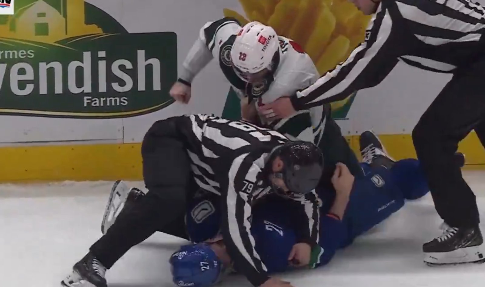 Derek Forbort a subi une terrible blessure suite à un geste disgracieux de Yakov Trenin