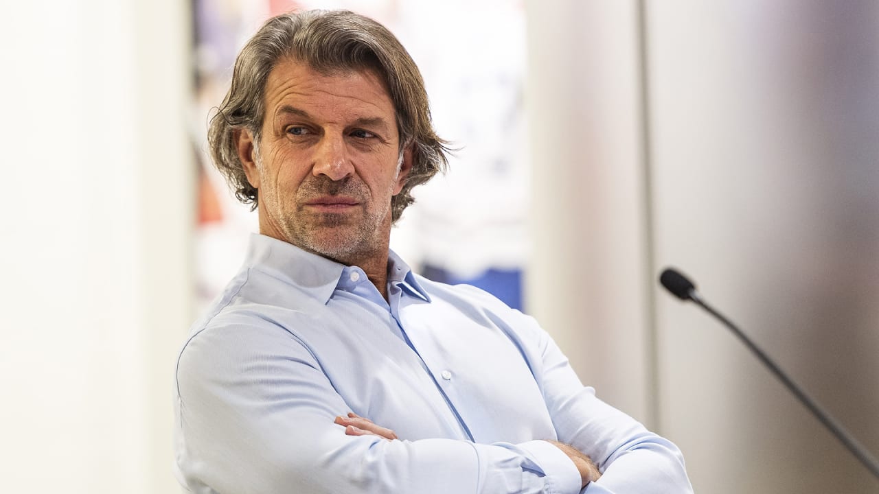 Date limite des échanges : Marc Bergevin est à Montréal pour surveiller le match du CH