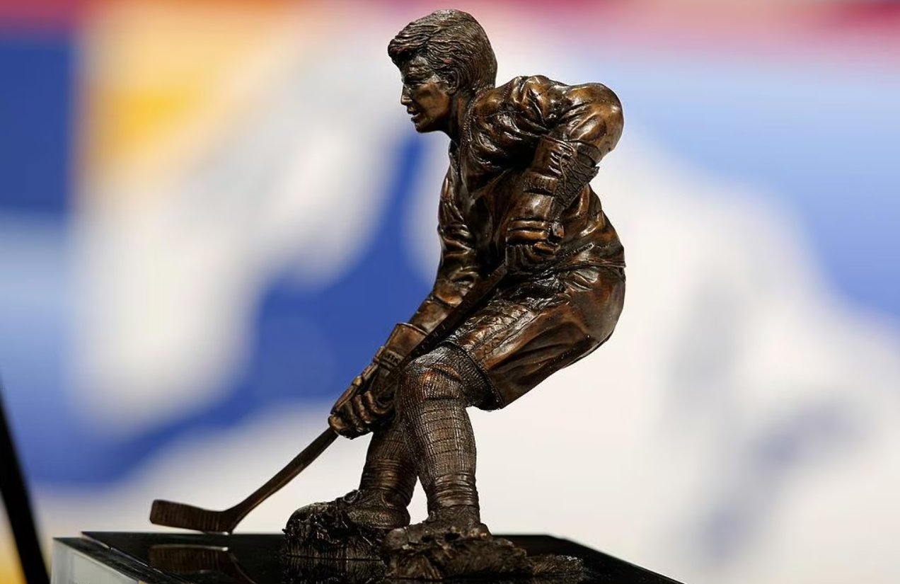 La NCAA dévoile les trois finalistes au trophée Hobey-Baker