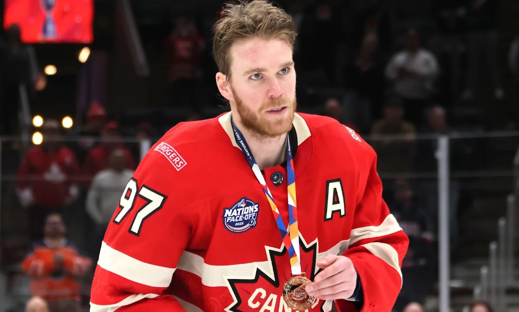 Connor McDavid a posé un geste lourd de sens à la Confrontation des 4 Nations