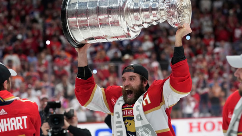 Les Panthers magasineraient Aaron Ekblad