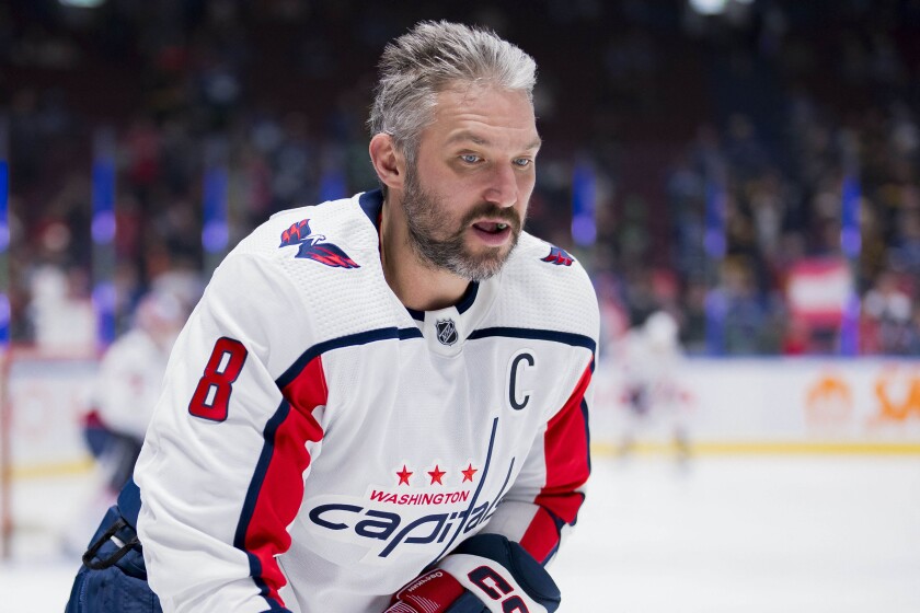 Alors qu'il se rapproche de Wayne Gretzky, Alex Ovechkin dépasse une autre légende