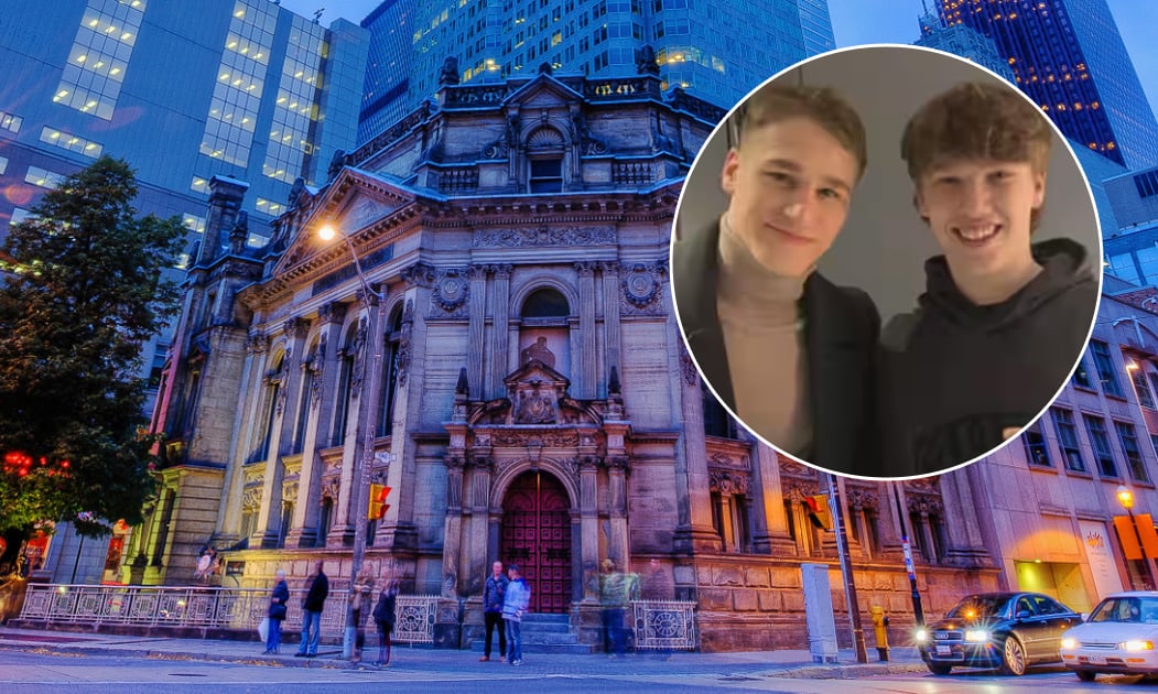 Trois Québécois rencontrent Ivan Demidov par hasard au Temple de la renommée