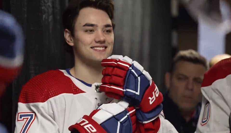 Kevin Hayes a posé un geste incroyable envers Sean Farrell avant le match 