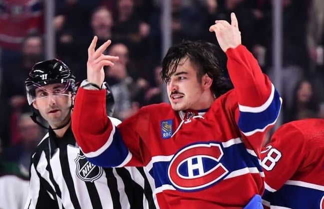 Arber Xhekaj attend Brady Tkachuk avec impatience
