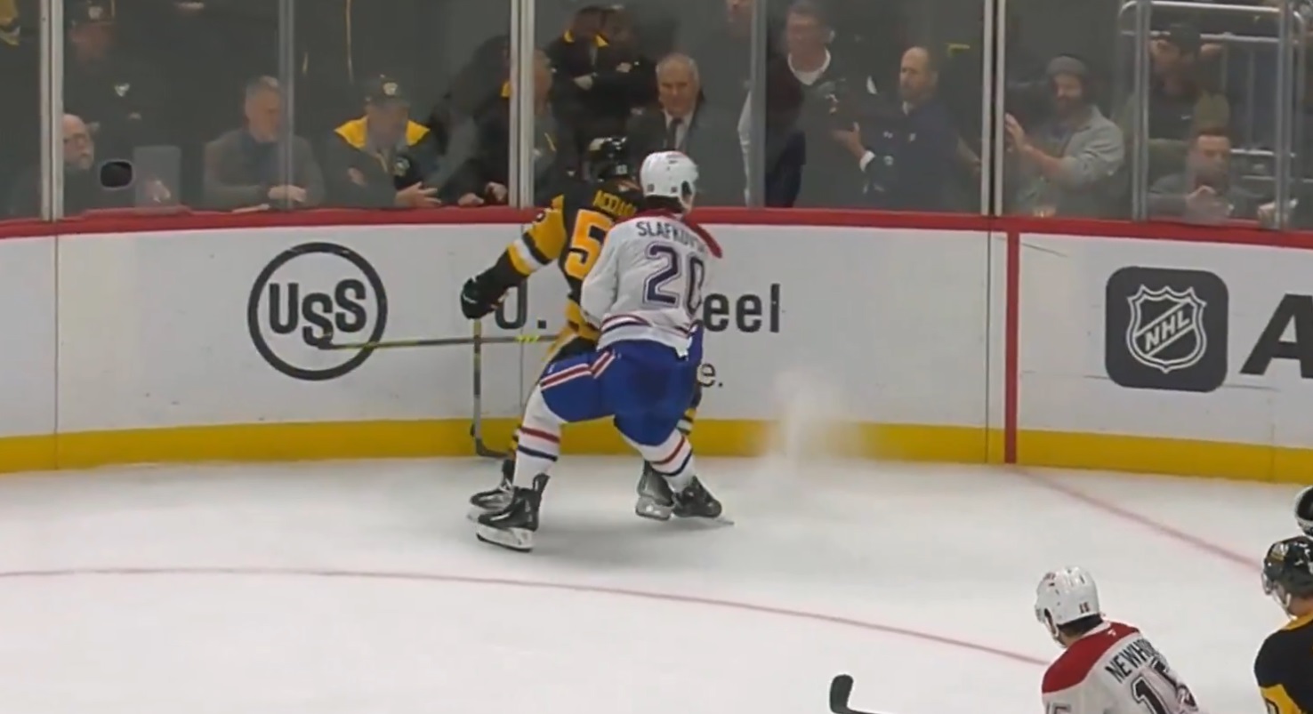 Kevin Bieksa et le panel de Sportsnet critiquent le coup sur Slafkovsky