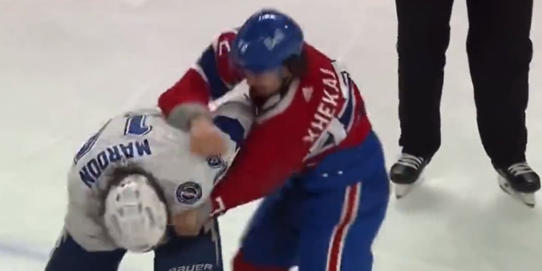 Arber Xhekaj jette les gants et remporte son combat face à Pat Maroon 