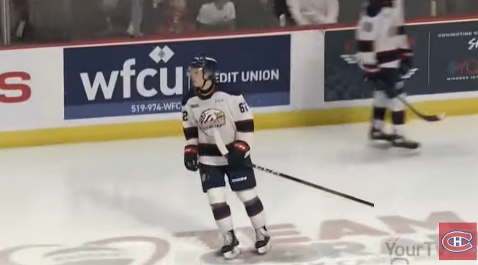 Owen Beck fait une entrée fracassante à son arrivée avec sa nouvelle équipe!