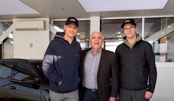 Kaiden Guhle se paye une magnifique Audi