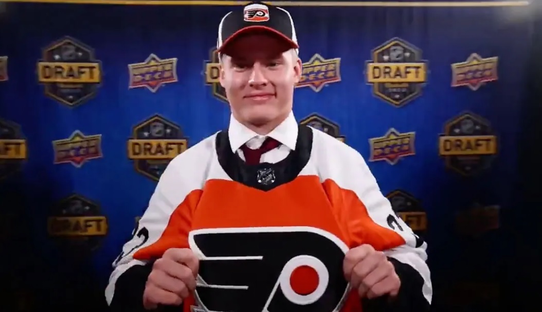 “Matvei Michkov marquera entre 40 et 50 buts en arrivant dans la LNH”