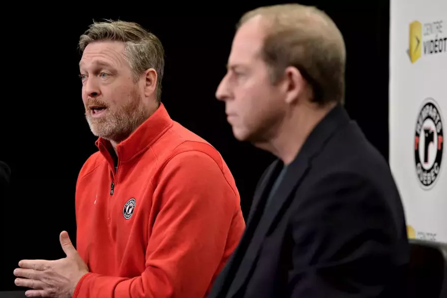 Annonce d'un point de presse de Patrick Roy sur son avenir