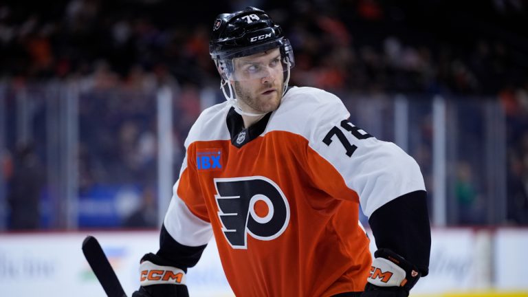 Un Québécois jamais repêché jouait son premier match dans la LNH aujourd'hui