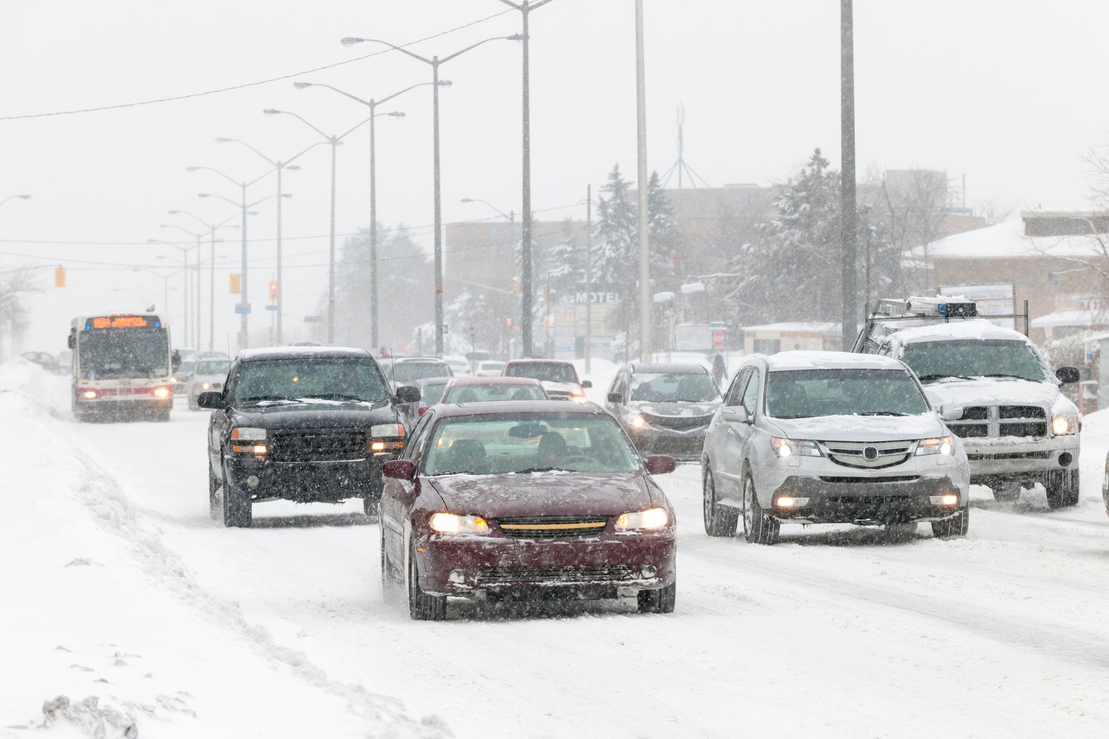 Transports Québec lance un important message aux Québécois qui conduisent dans la neige.